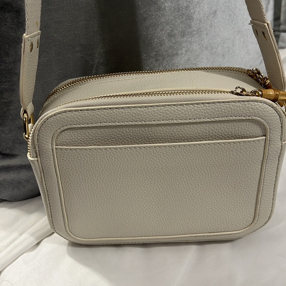 Rachel Zoe Crossbody w/ card wallet - Picture 7 of 7